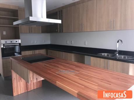 Casa En Venta La Tahona