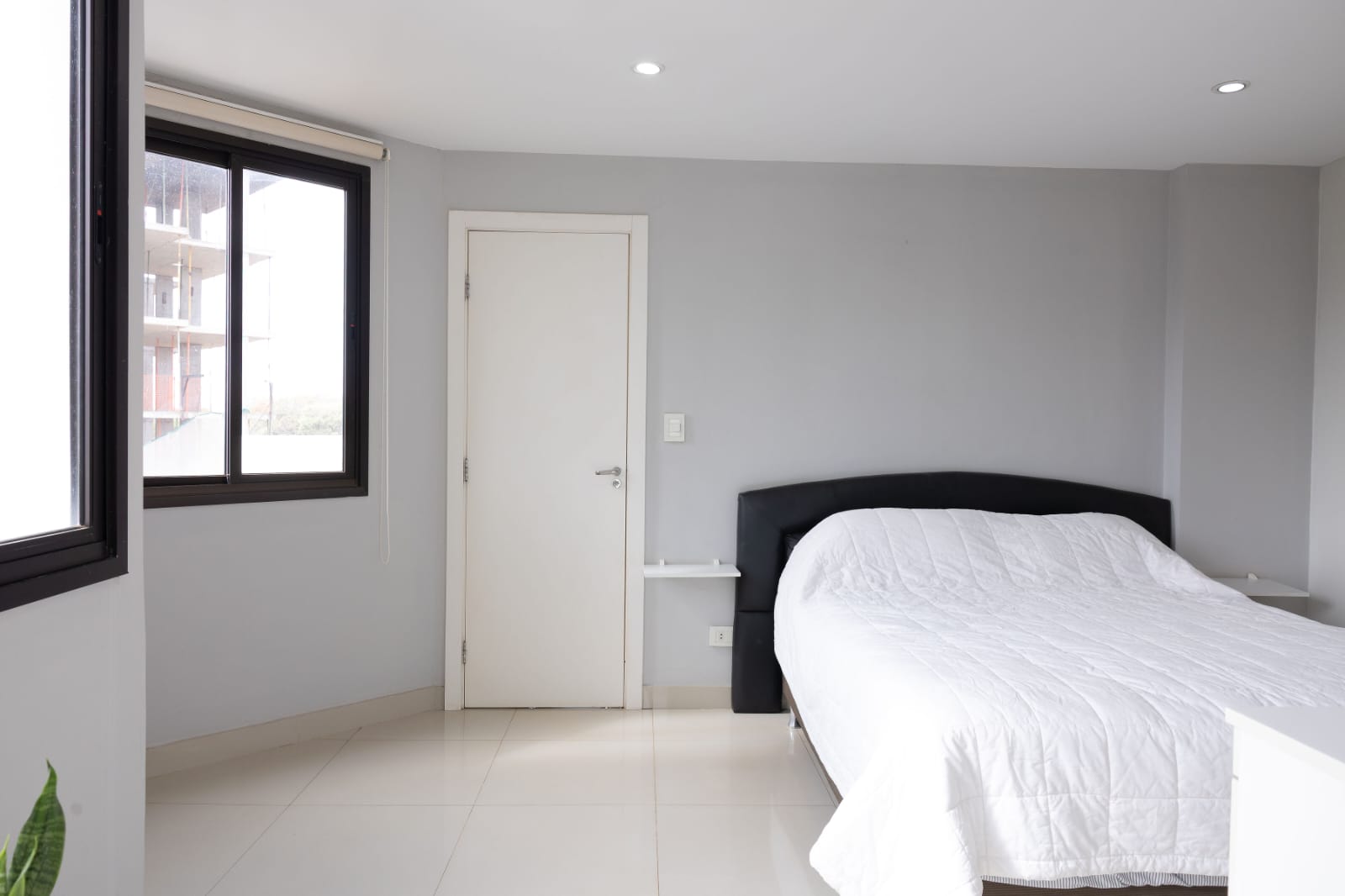 Vendo Amplio Dpto En Moravia — foto 3