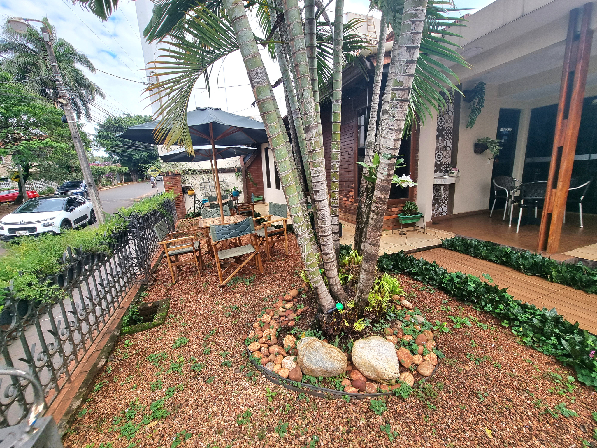 ALQUILO RESIDENCIA PARA USO COMERCIAL O RESIDENCIAL EN VILLA BANCARIA!! — foto 3