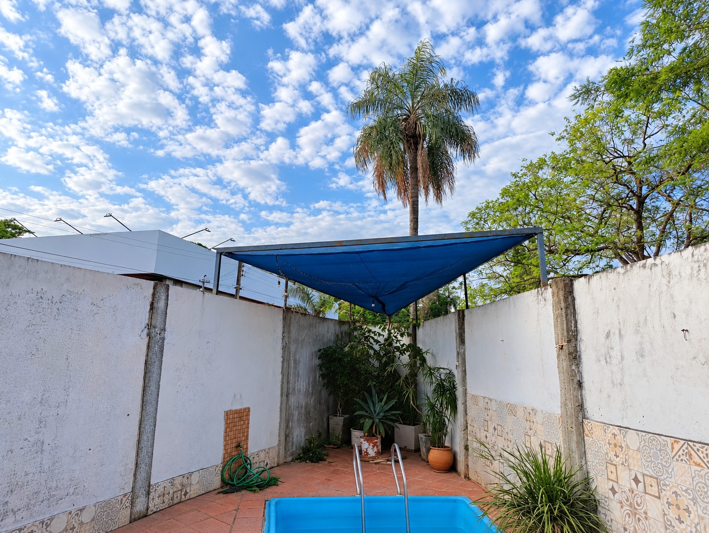 VENDO CASA EN ESQUINA EN EL CENTRO DE VILLA ELISA - foto 5