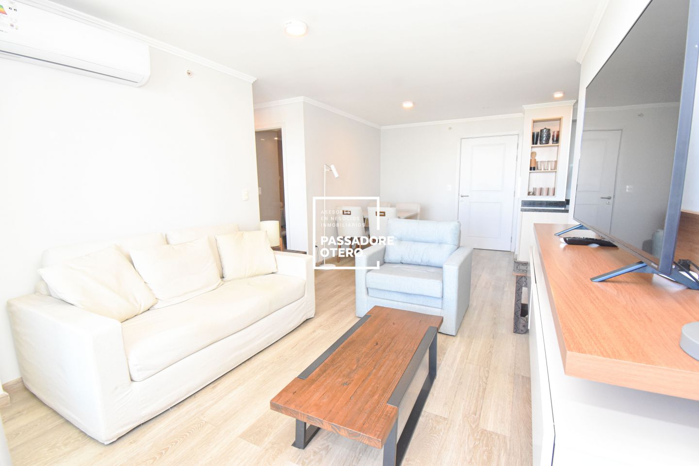 APARTAMENTO ALQUILER ANUAL Punta del Este 2 Dormitorios piscina · Photo 3