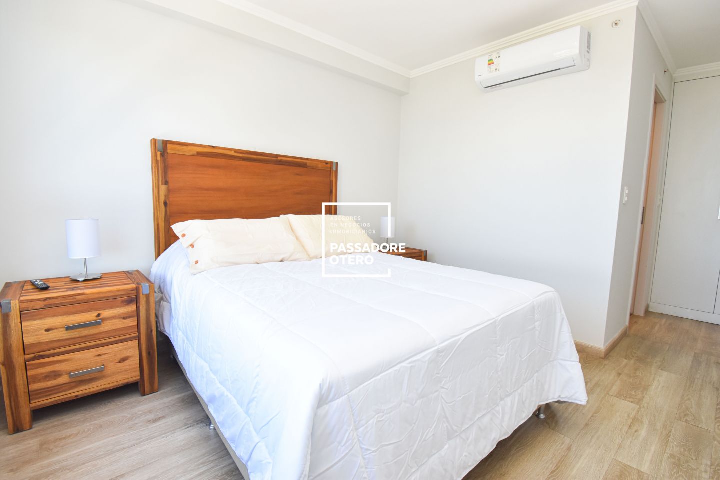 APARTAMENTO ALQUILER ANUAL Punta del Este 2 Dormitorios piscina · Photo 6