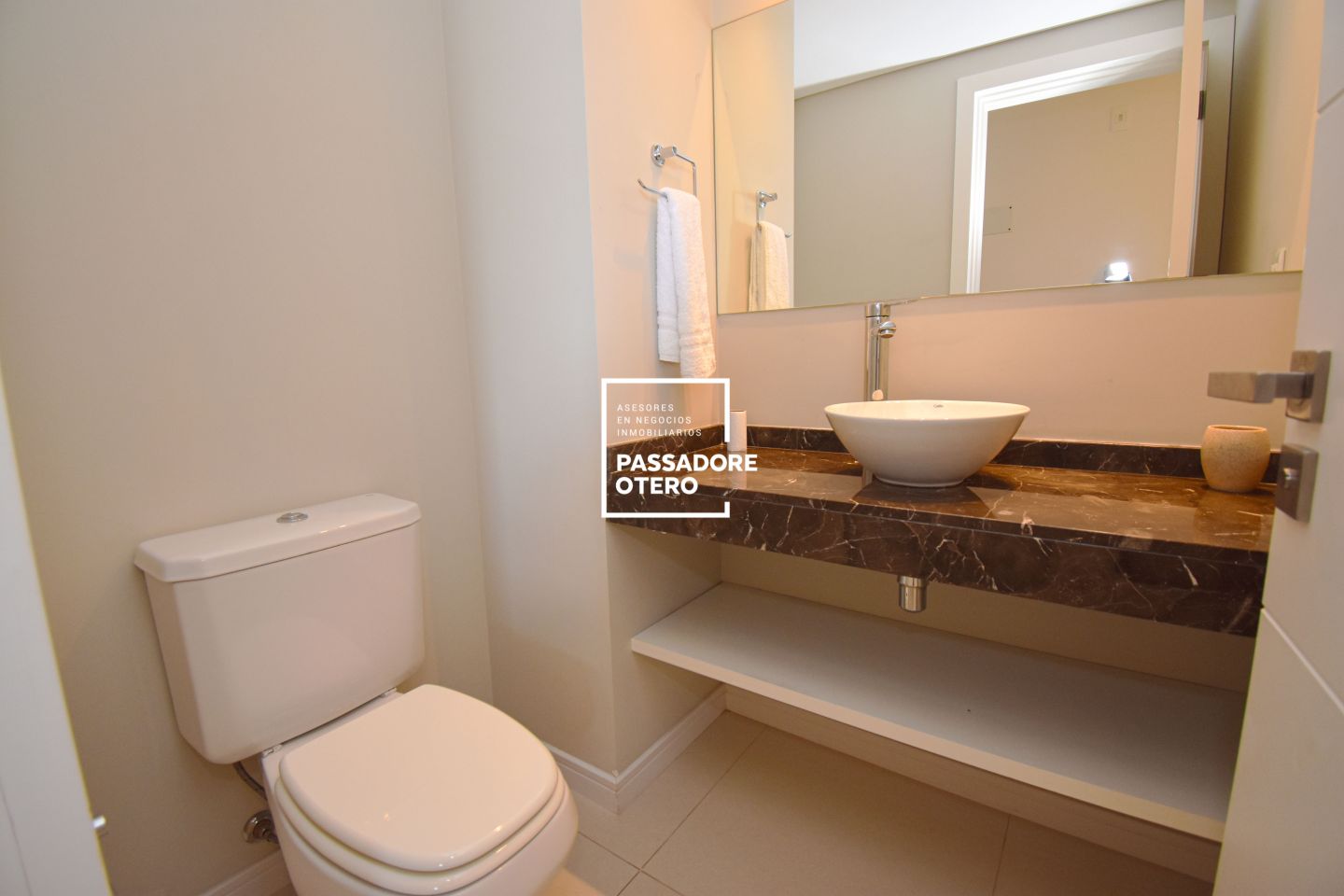 ALQUILER ANUAL DEPARTAMENTO PUNTA DEL ESTE FRENTE AL MAR · Foto 8