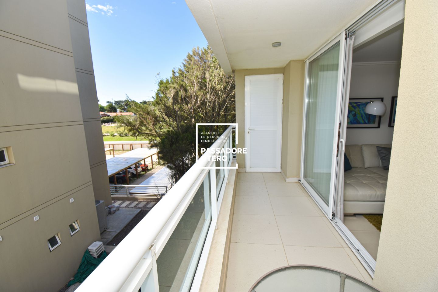 ALQUILER ANUAL DEPARTAMENTO PUNTA DEL ESTE FRENTE AL MAR · Foto 12