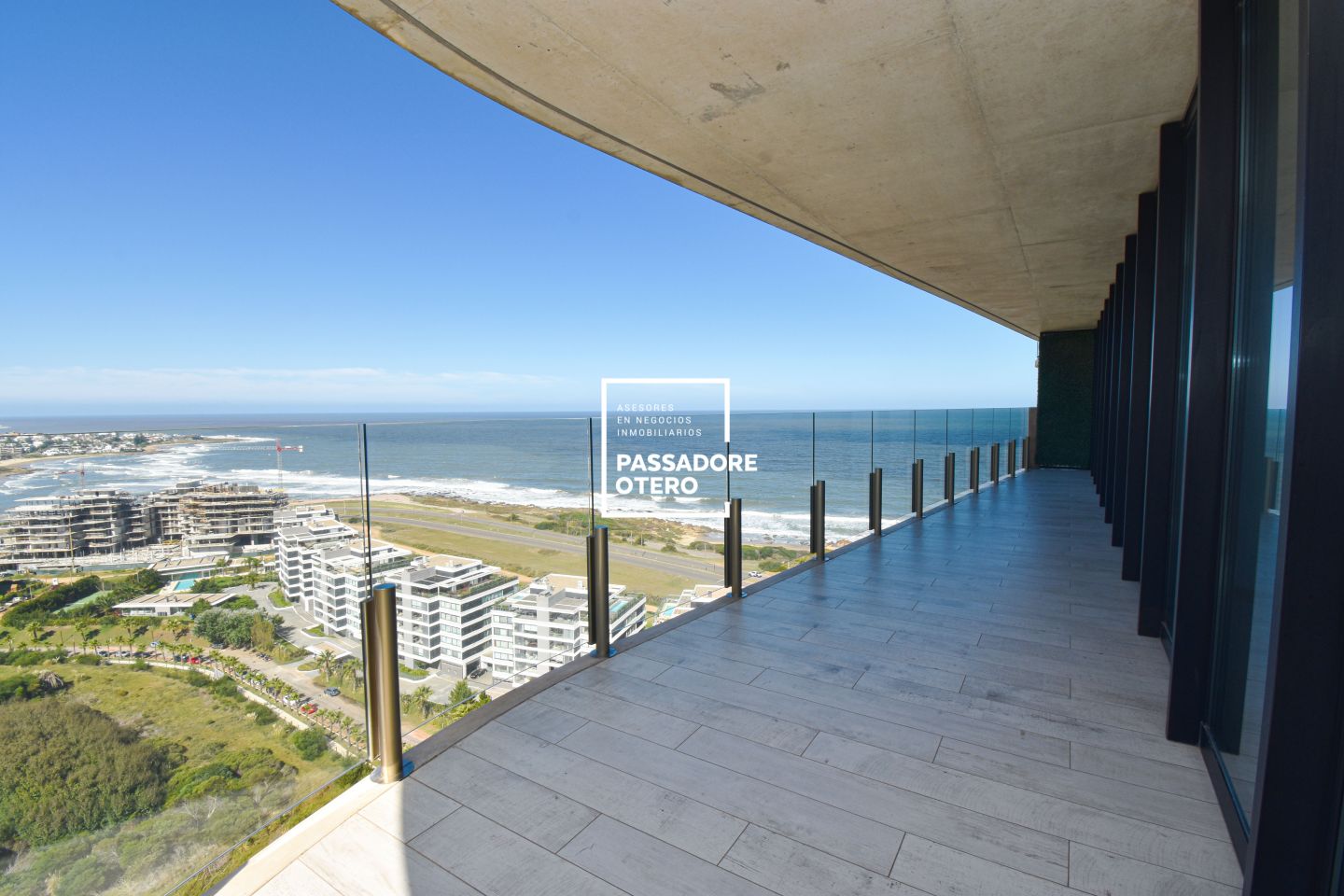 Alquiler Anual Surfside Village Punta 2 dormitorios
