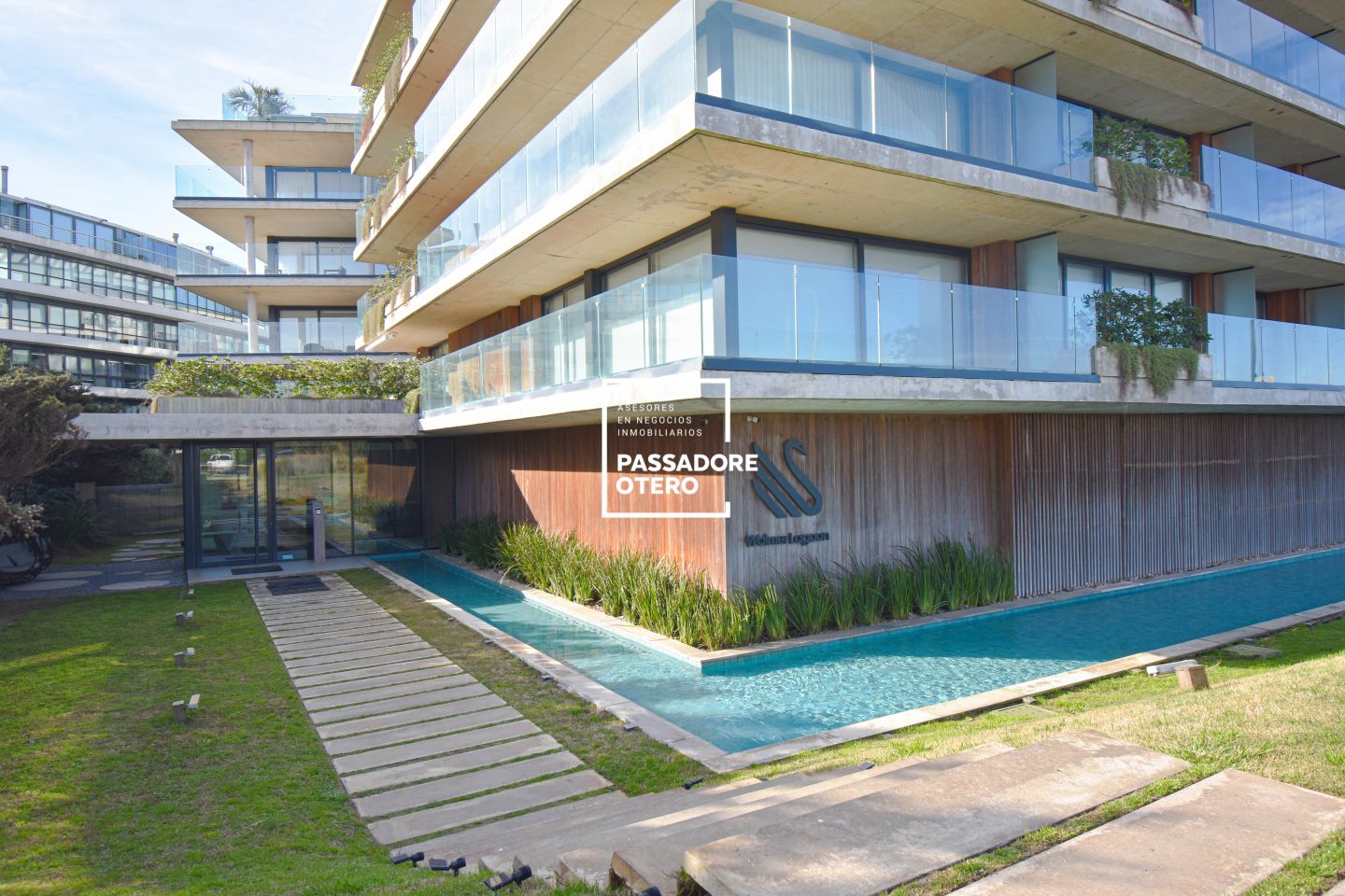 Alquiler anual Punta del Este 2 dormitorios piscina  Pinares