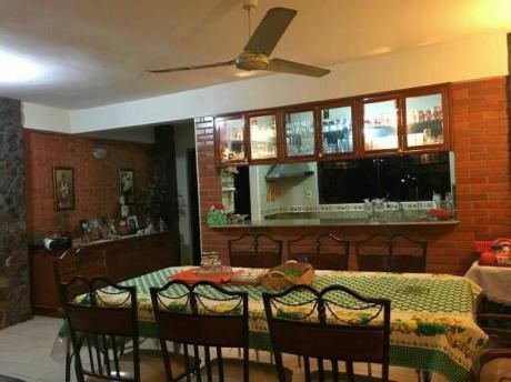 Alquilo Casa En Barrio Bernardino Caballero!