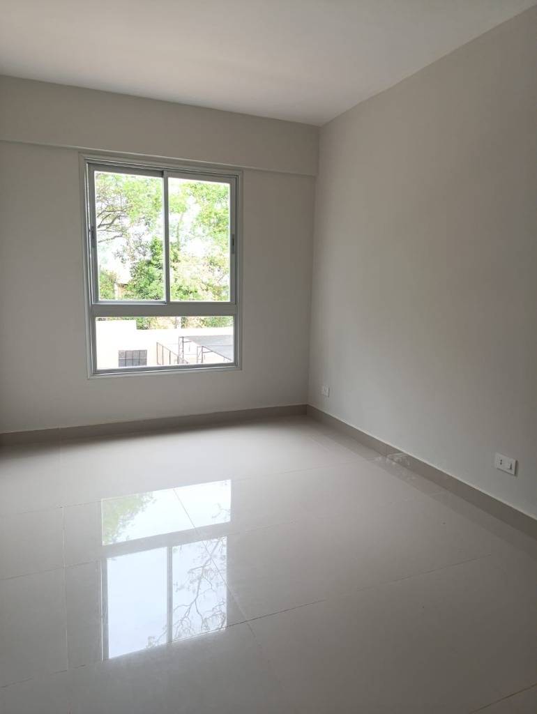Departamento en venta en residencial Santa Rosa — foto 3