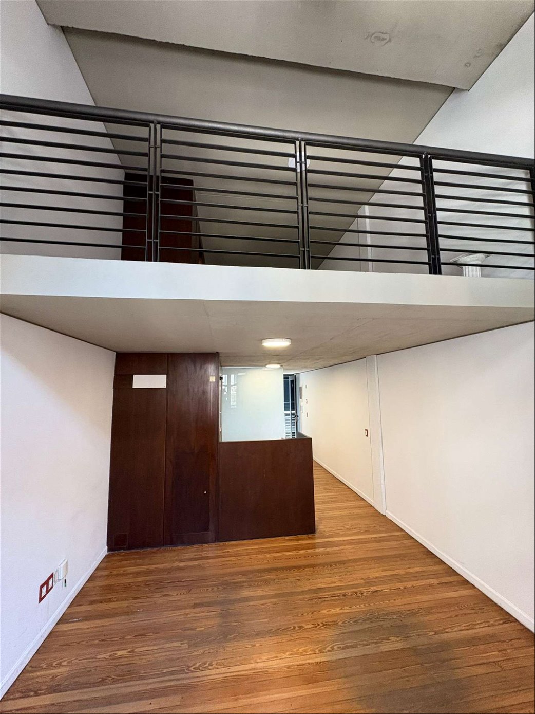 EXCELENTE Oficina en Edificio Barreiro Ramos con garaje | Ciudad Vieja · Foto 7