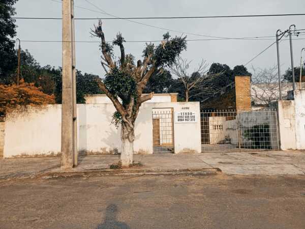 Casa en venta en Roberto L. Petit