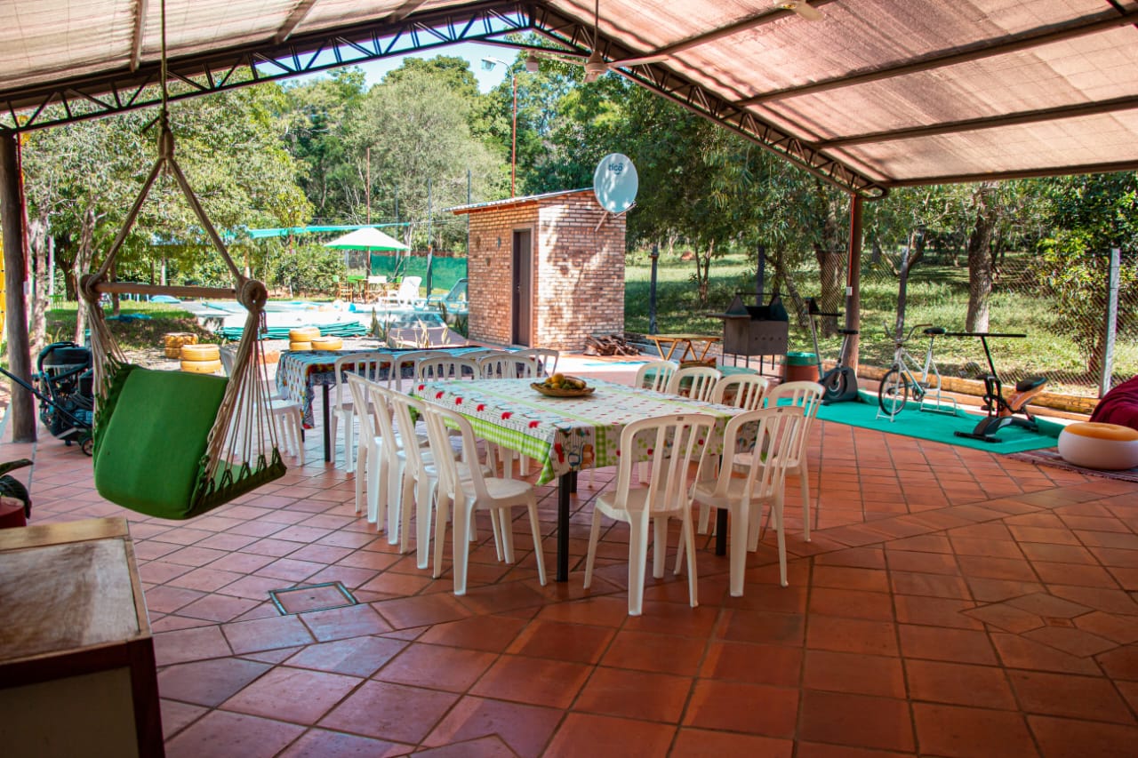 VENDO CASA DE VERANO TOTALMENTE AMOBLADA EN ATYRA IDEAL PARA RETIROS — foto 2