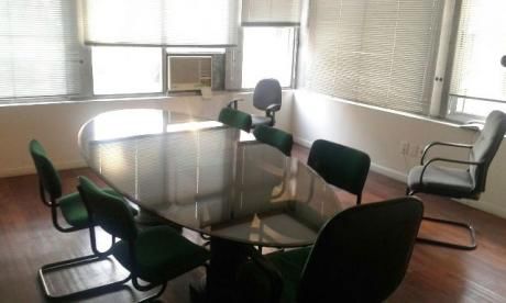 Oficina En Ciudad Vieja