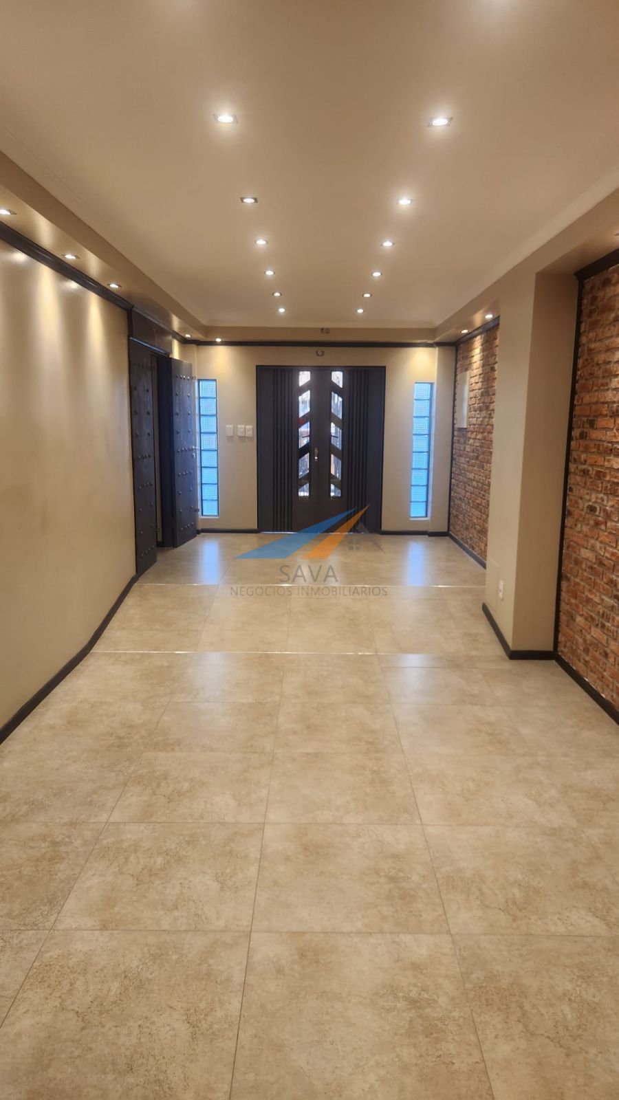 Alquiler Local Comercial Brazo Oriental! 700 M². 2 Plantas! Ideal Salón de Fiestas y Eventos! · Foto 3