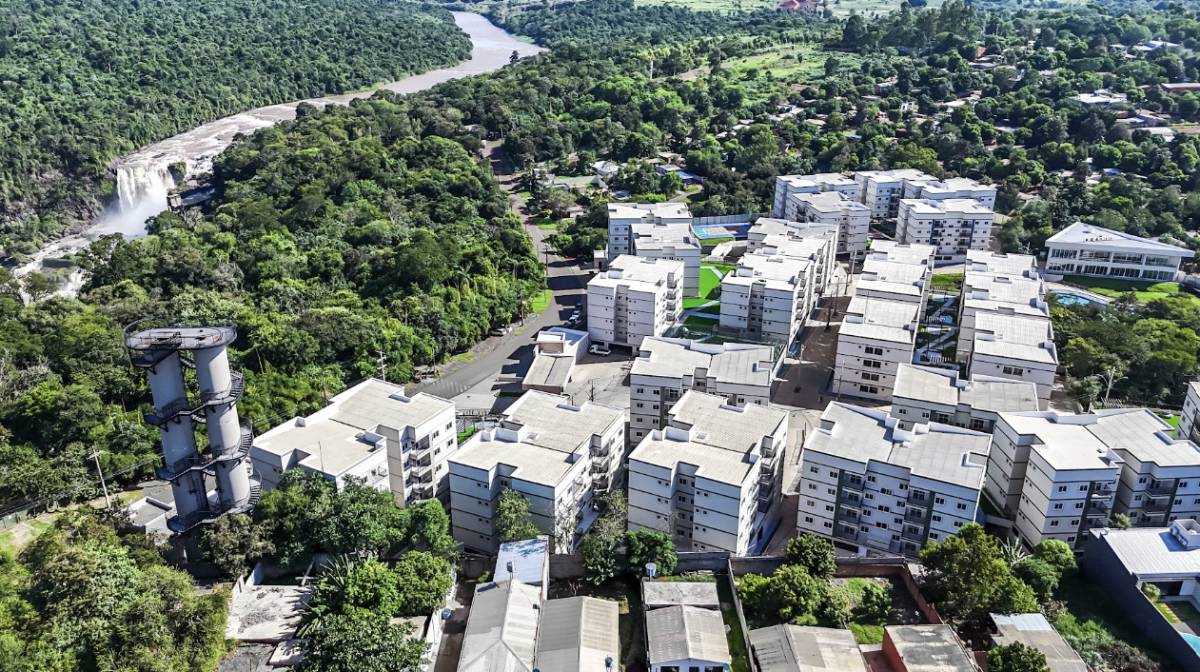 EN VENTA DEPARTAMENTOS DE 1 Y 2 DORMITORIOS FRENTE A SALTOS DEL MONDAY — foto 2