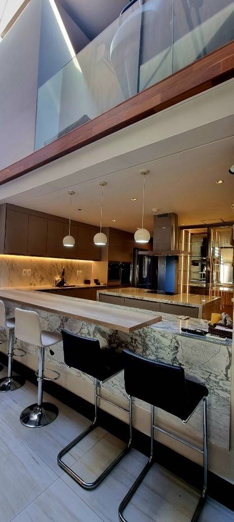 ALQUILO HERMOSA CASA MODERNA Y DE LUJO EN YCUA SATY — foto 2