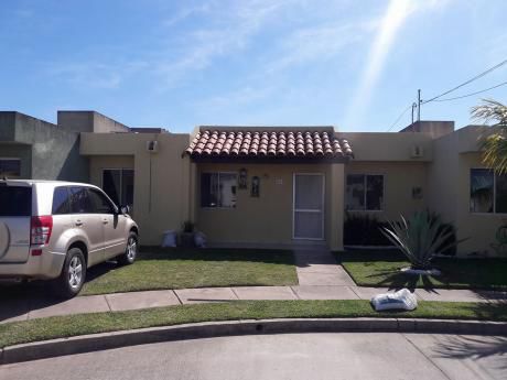 Casa En Alquiler En Condominio Sevilla Norte 1