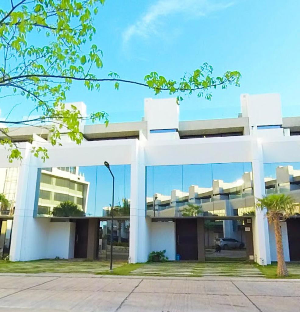 Casa en alquiler en Oeste