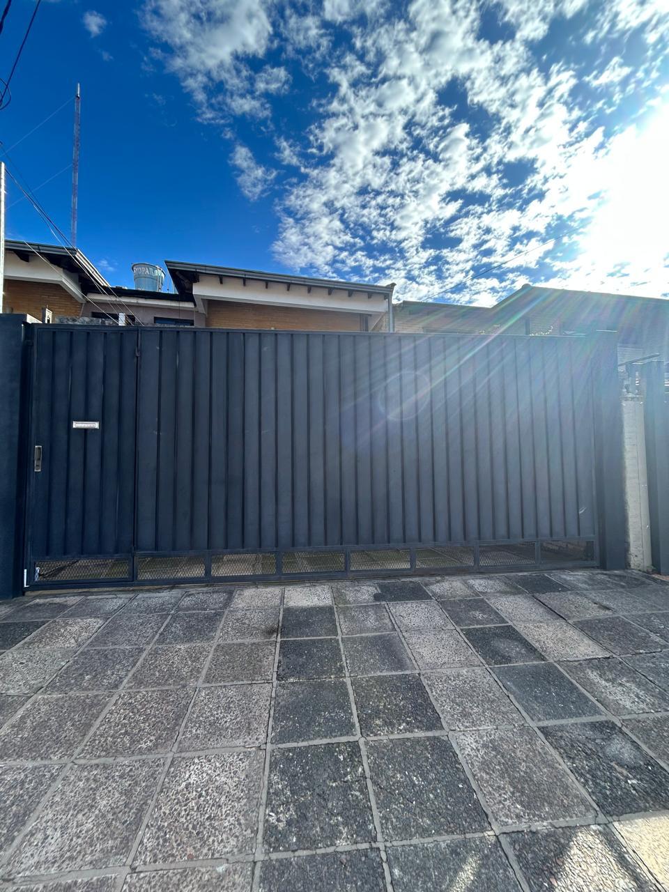 ALQUILO DUPLEX LAMBARÉ – ZONA DE CANAL 13 — foto 2