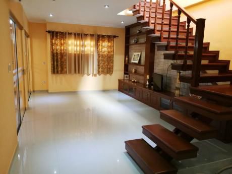 Linda Casa Estilo Americano