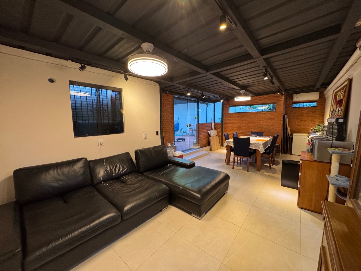 VENDO CASA 2 DORMITORIOS EN MBACHIO, LAMBARÉ — foto 3