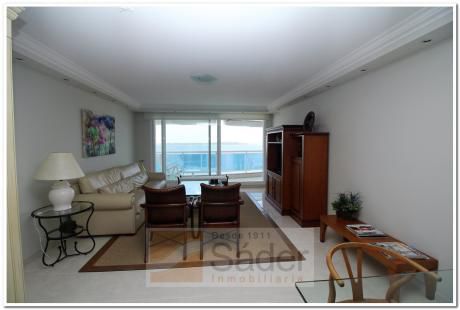 Apartamento En Venta 3 Dormitorios