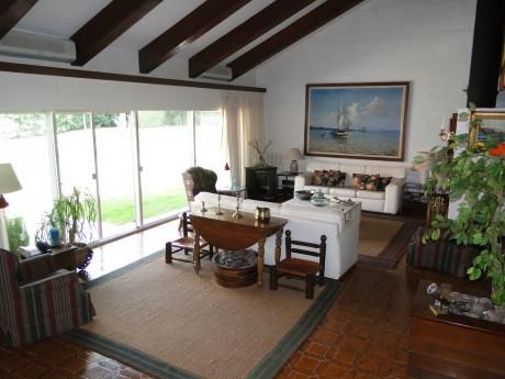 Casa En Venta 3 Dormitorios