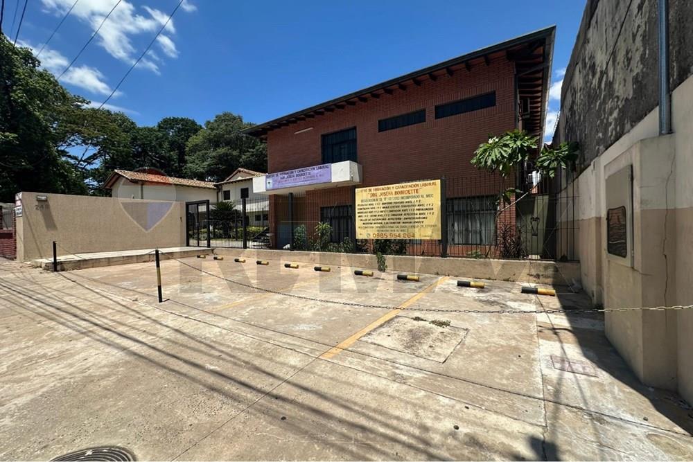 ALQUILER DE OFICINAS EN UBICACIÓN ESTRATÉGICA — foto 2