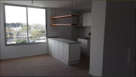 Alquiler De Apartamento 1 Dormitorio En La Blanaqueda , Montevideo