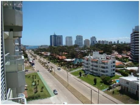 Apartamentos En Playa Brava: Alf1044a