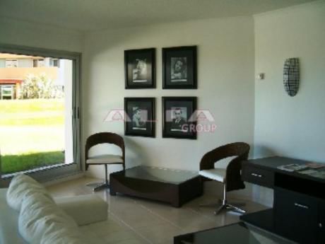 Apartamentos En Playa Brava: Alf194a