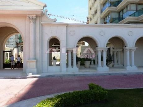 Apartamentos En Playa Brava: Alf93a