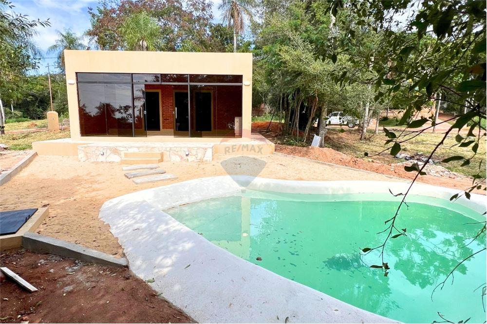 Chalet con arroyo en Piribebuy — foto 2