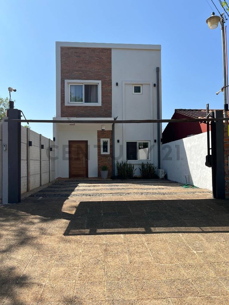 DÚPLEX TOTALMENTE AMOBLADO CON PISCINA - Loma Merlo (Zona Rakiura) — foto 2