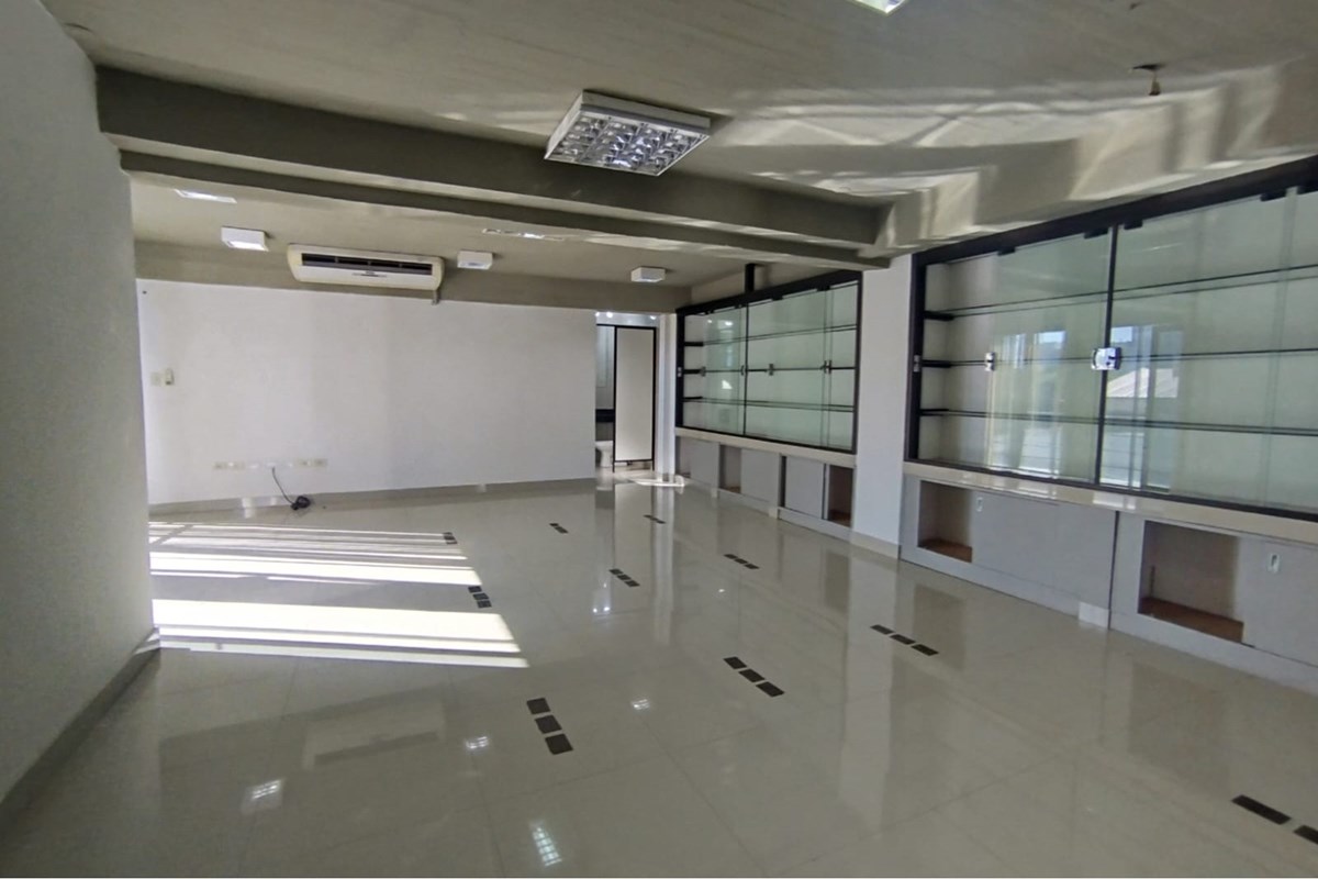 Casa en alquiler en Ycuá Satí