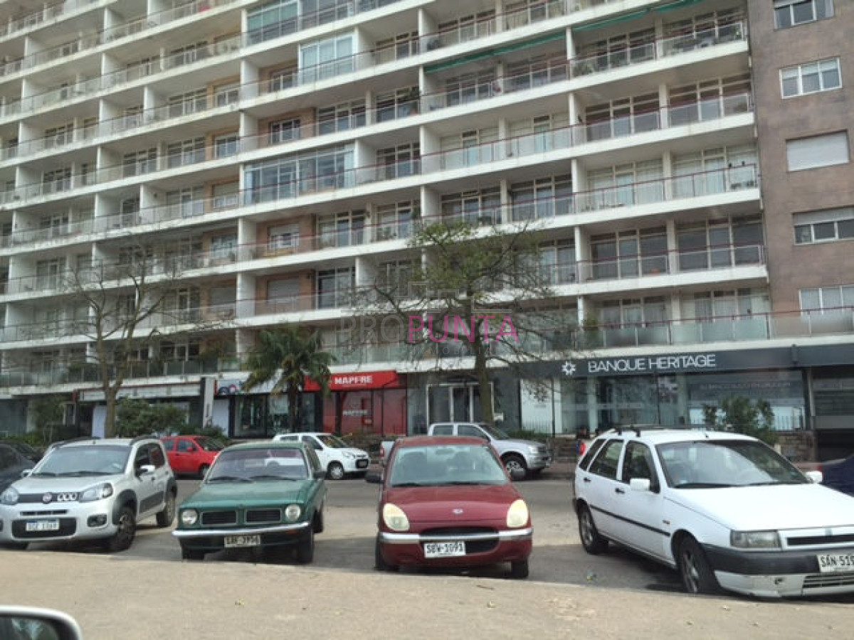 Local en Montevideo. · Foto 4