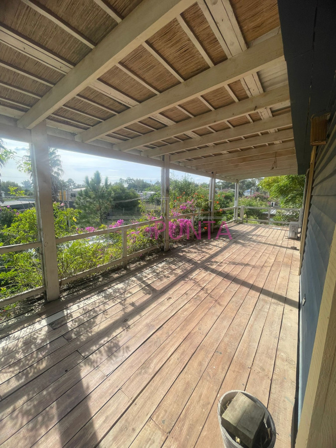 Súper amplia Casa en alquileer anual Balneario Buenos Aires · Foto 3