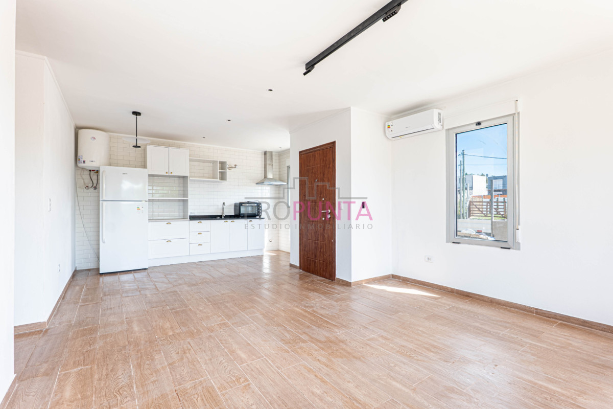 Casa en venta - APTA PARA BANCO - Maldonado - LAUSANA