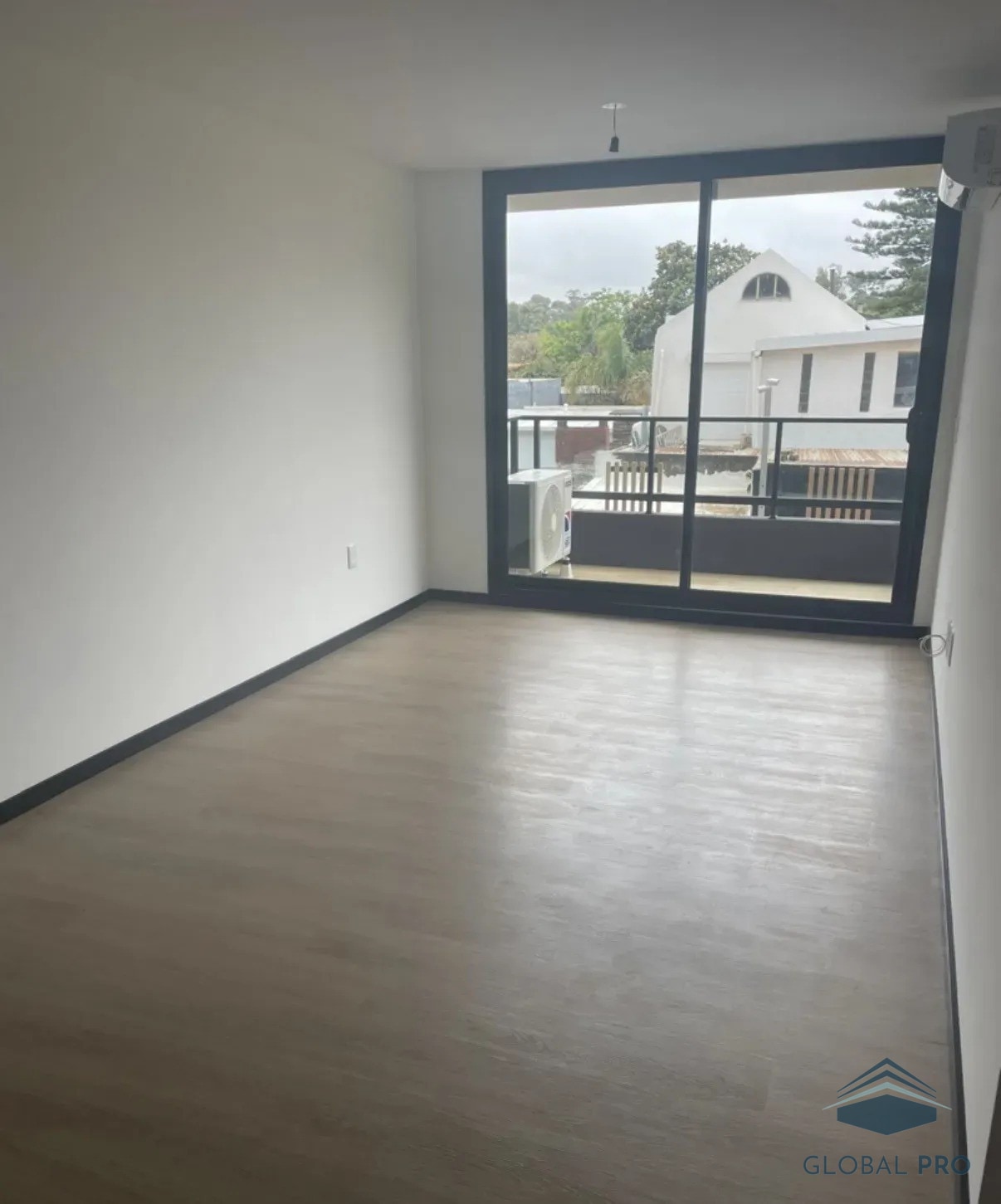 Apartamento en alquiler c/ cochera en Barra de Carrasco · Foto 3