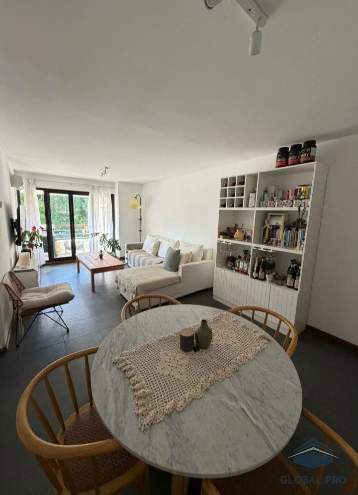 Apartamento en alquiler de 2 dormitorios c/ cochera en Barra de Carrasco · Foto 2