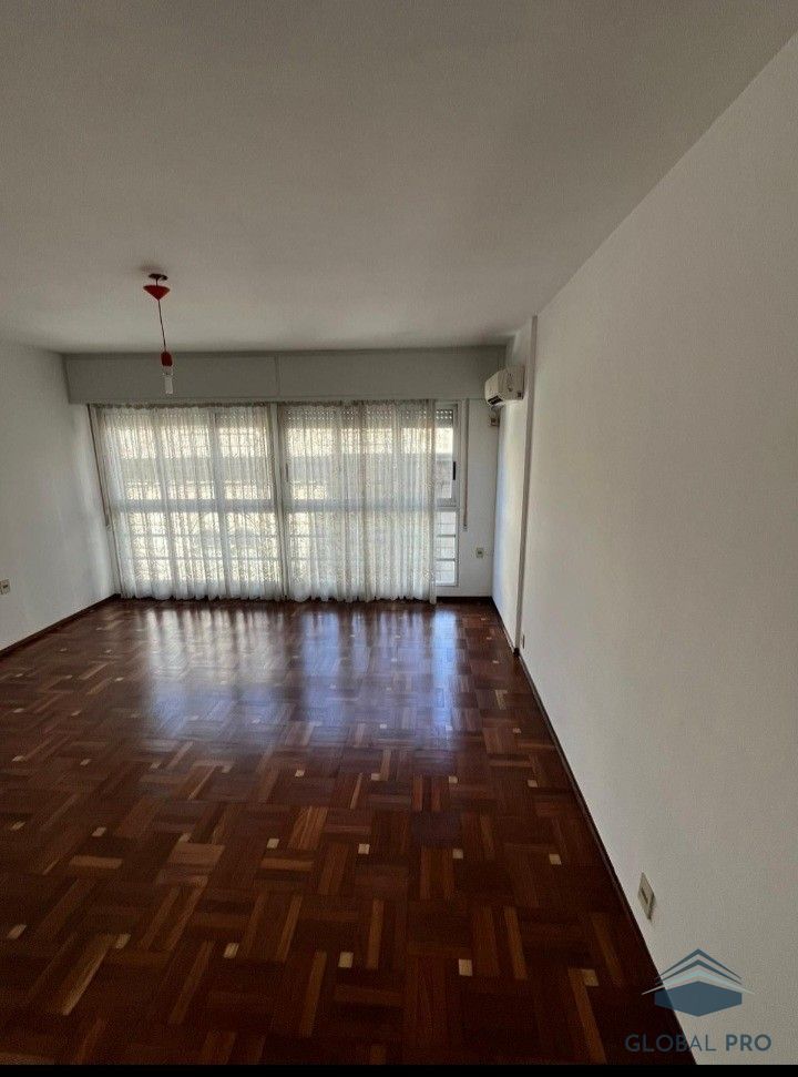 Apartamento en alquiler en Cordón · Foto 1