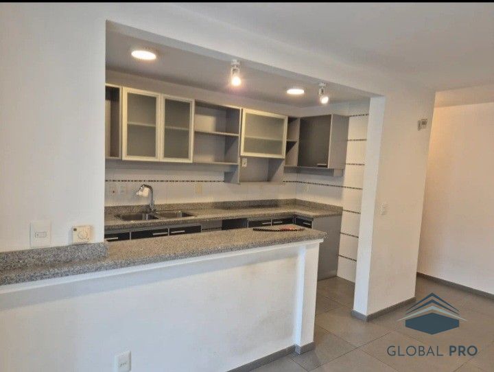 Apartamento en alquiler c/ cochera en Malvin · Foto 11