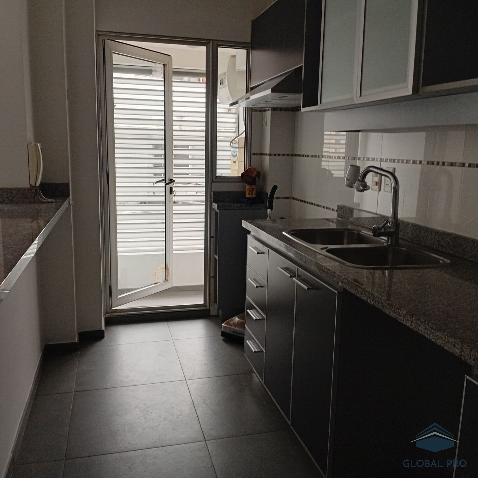 Apartamento en alquiler c/ cochera en Malvin · Foto 11