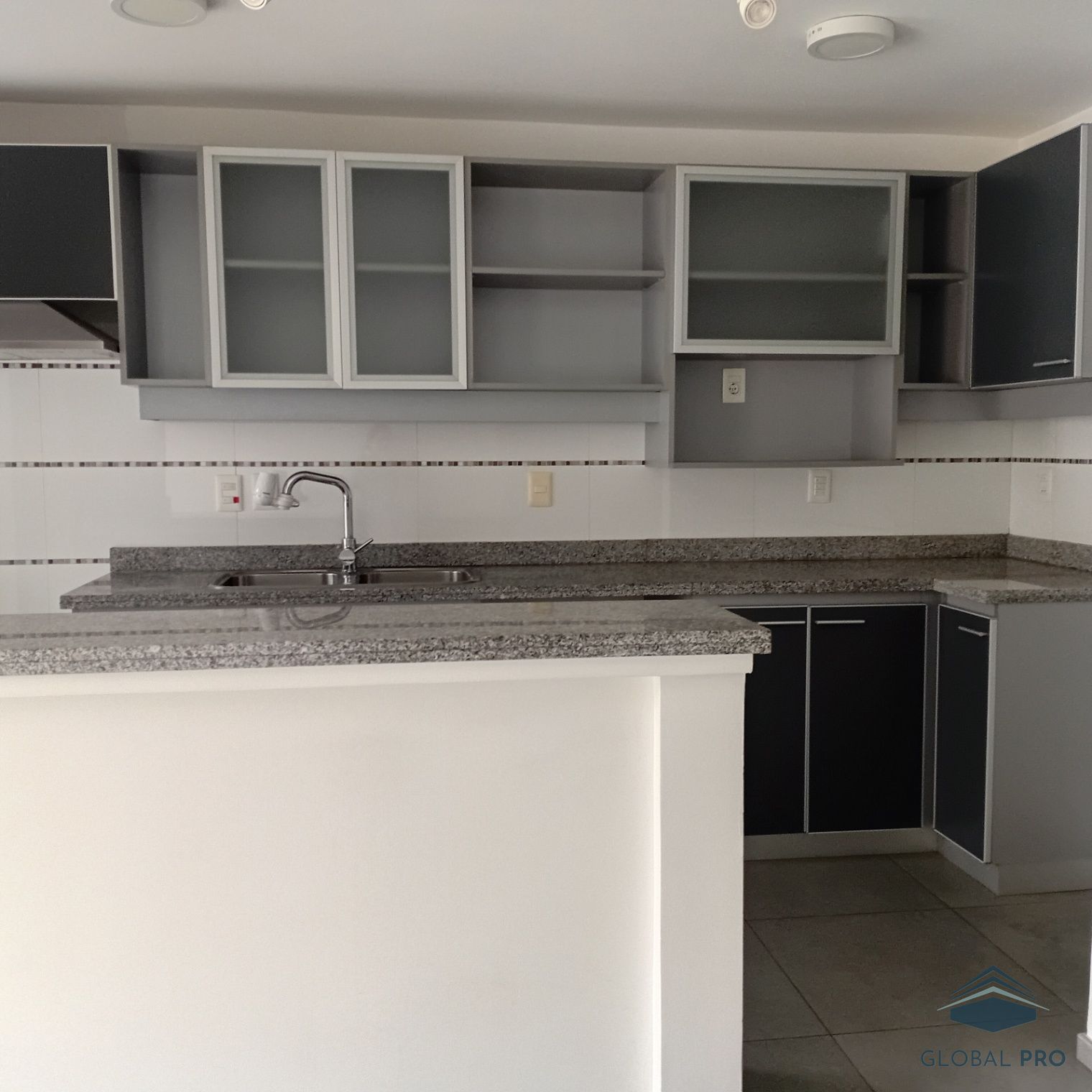 Apartamento en alquiler c/ cochera en Malvin · Foto 10