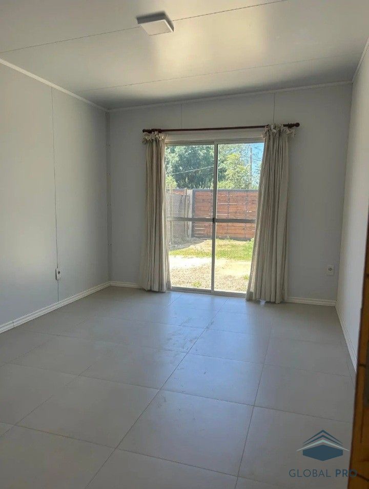 Casa en alquiler c/ cochera en Villa Aeroparque · Photo 3