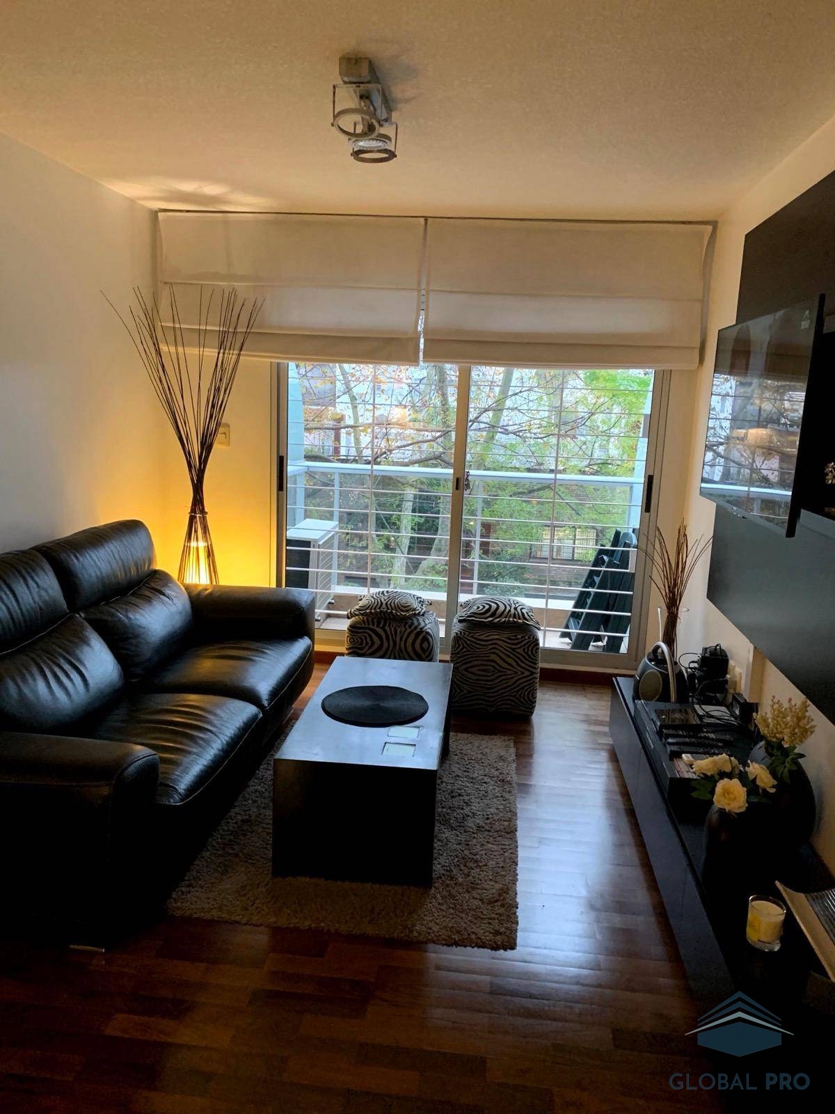 Apartamento en venta 3 dorm/3 baños c/ cochera en Punta Carretas