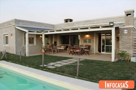 Casa Barrio Privado VIñedos Venta