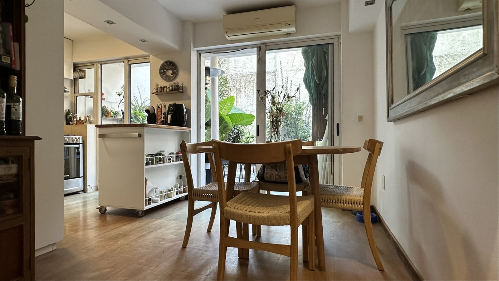 Venta apartamento Cordon 3 dormitorios patio