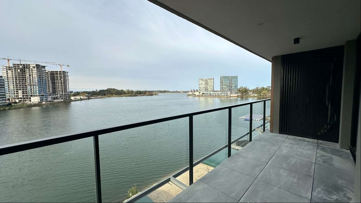 Venta y Alquiler Apartamento Cala del Yacht 1 dormitorio Garage Lago Reventa