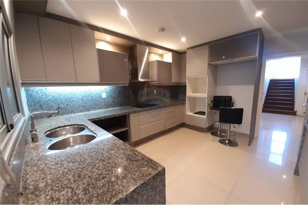 HERMOSO DEPARTAMENTO SOBRE LA AVENIDA MOLAS LOPEZ — foto 3