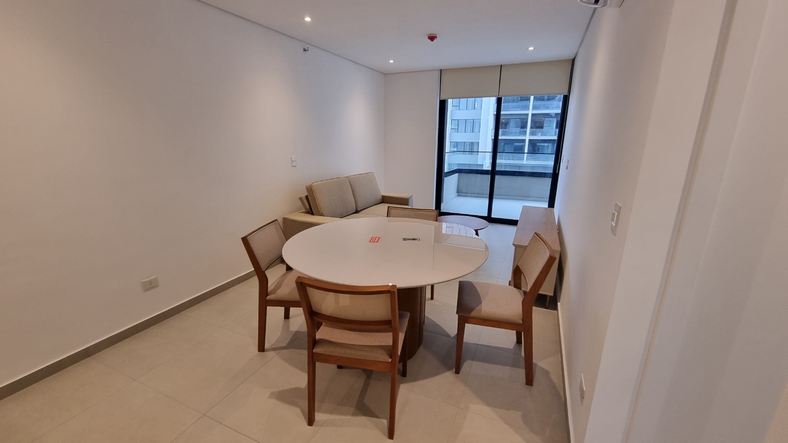 ALQUILER DE DEPARTAMENTO SEMI AMOBLADO EN PUNTO MOLAS — foto 2